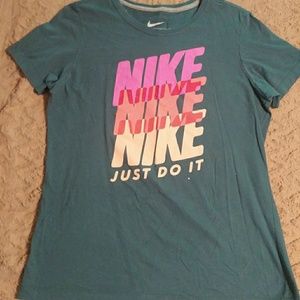 Nike t-shirt